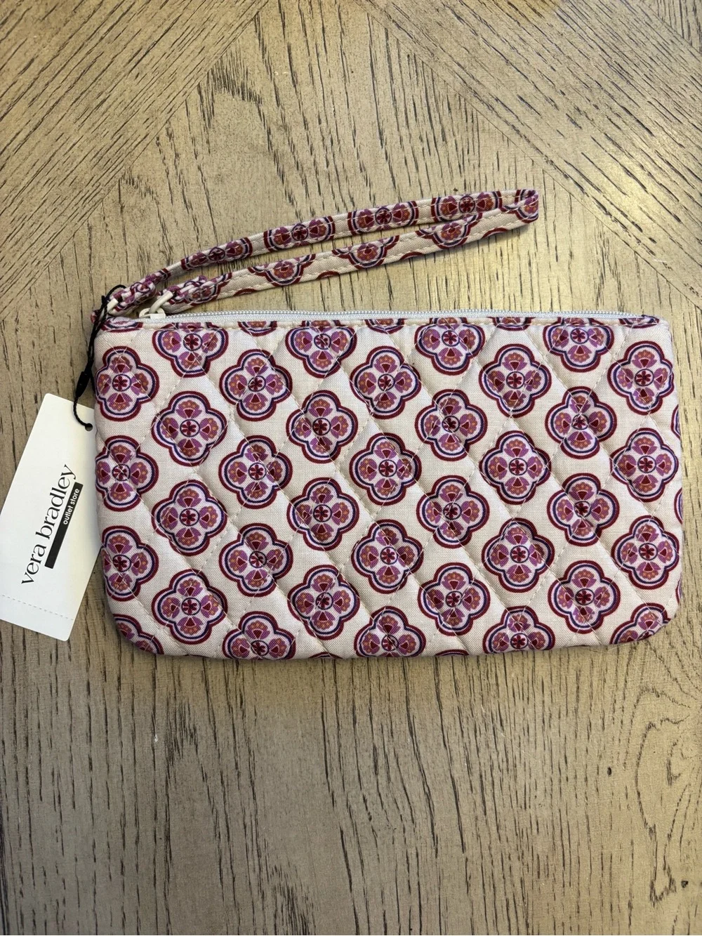 Vera Bradley Essential Wristlet Lavender Geo NWT Quilted Cotton